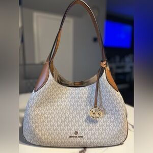 Michael Kors Kelsey Pebbled Leather MK Signature Large Shoulder Bag Purse